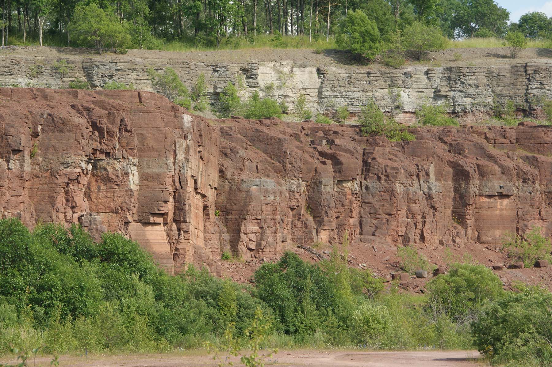 The researchers analyzed iodine and calcium levels within rocks, which provided a window into the oxygen content of the ancient oceans. (Photo courtesy Seth Young)