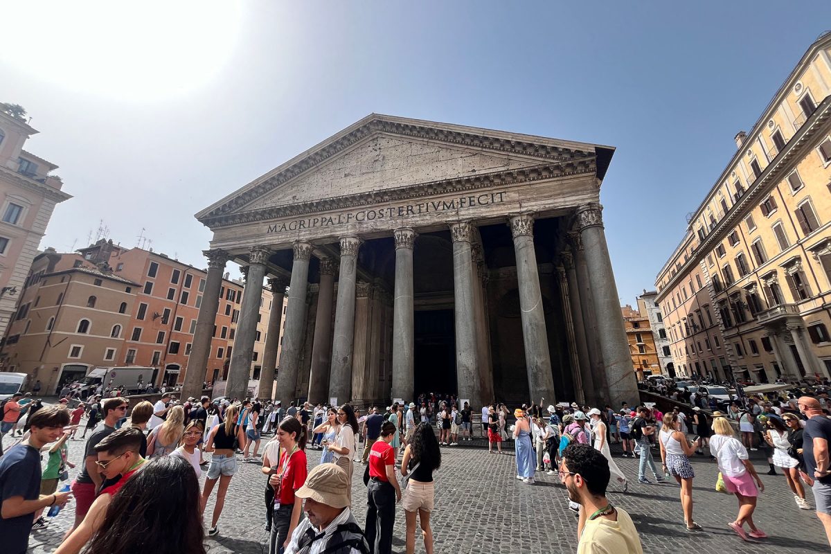 Photo of the Pantheon in Rome, Italy
